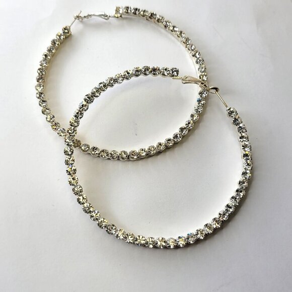 Silvertone Hoops with encrusted crystals Silver tone Statement Big Hoops - Picture 1 of 6
